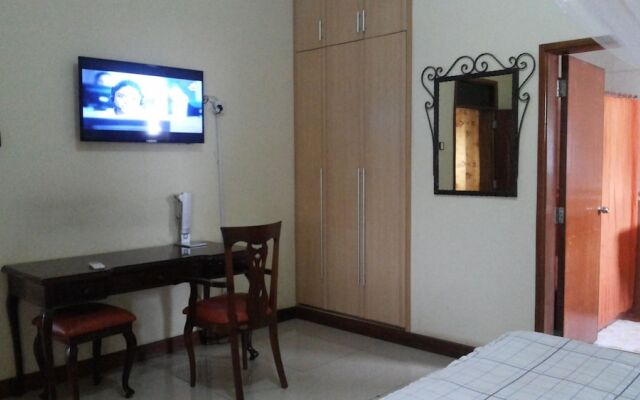 Lillian Towers Hotel