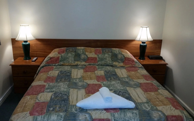 Sundowner Spanish Lady Motel