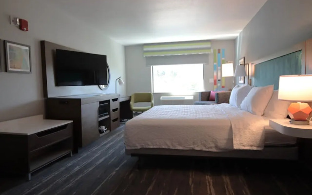 Hampton Inn by Hilton Lead