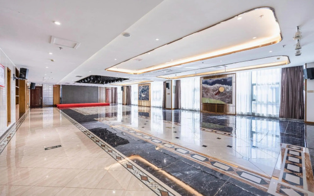 Henglong International Hotel