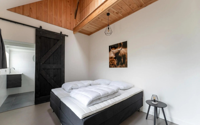 Spacious holiday home in Voorst with garden