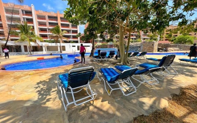 Lux Suites Lamera Duplex Penthouses