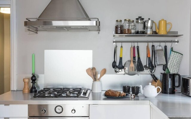 Fabulous 2BR Flat near Notting Hill
