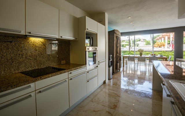 Magia Beachside by Bric