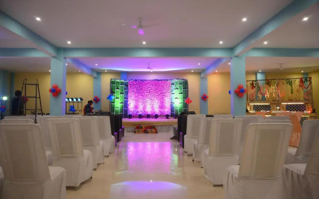 Oyo 88231 Sarita Palace
