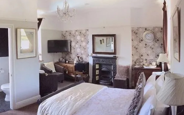 The Everlook Guest House and B&B