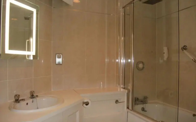 Ramada Crawley Gatwick