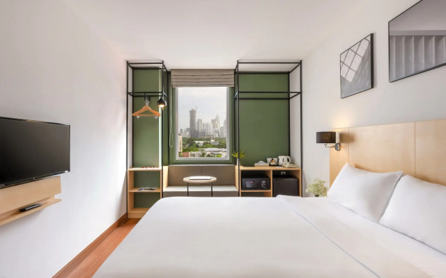 ibis Bangkok Sathorn