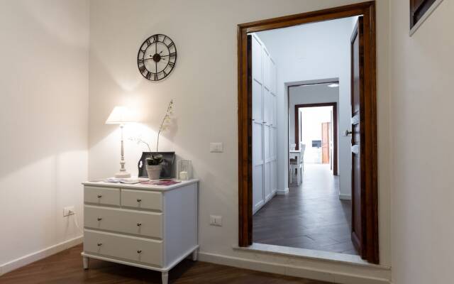 Quattro Canti Charming Flat