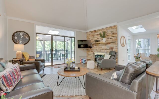 Spacious Decks & Dock: Margaritaville Home!