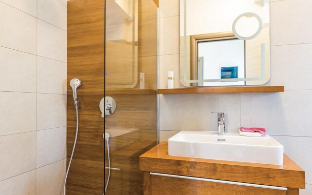 Nice Home in Medulin With Wifi and 3 Bedrooms