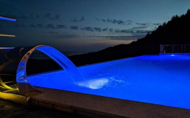 Tophill Altezza-13 - best view and pool