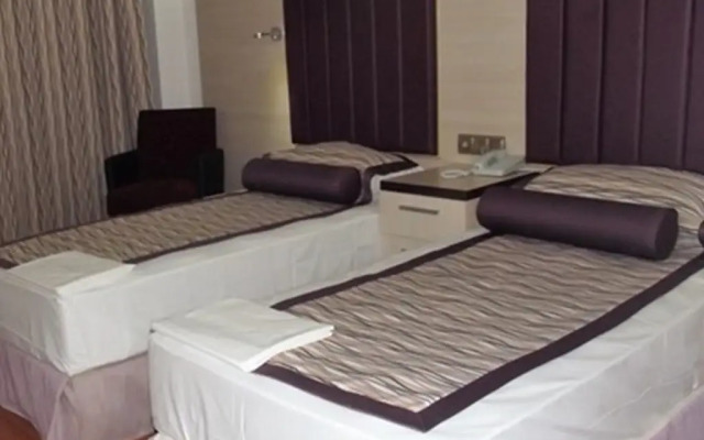 Bronze Hotel