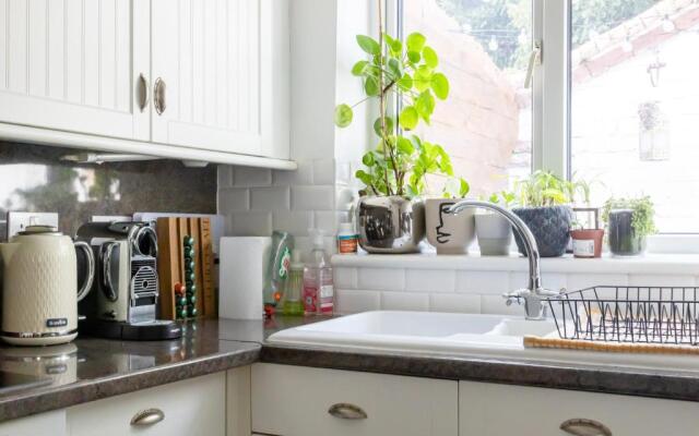 St Owen's Terrace by RentMyHouse