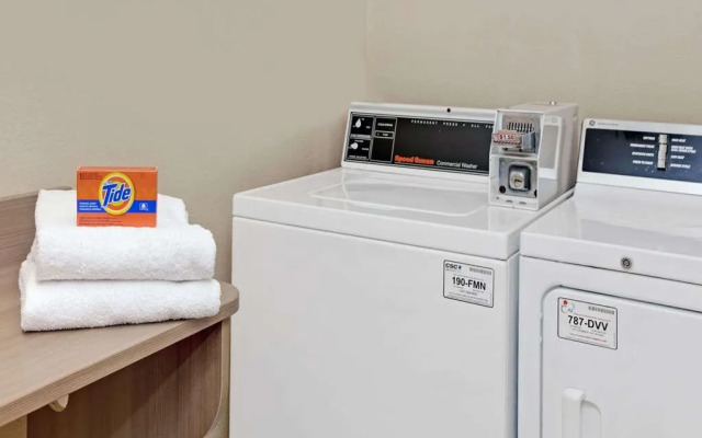 Microtel Inn & Suites By Wyndham Charleston Wv