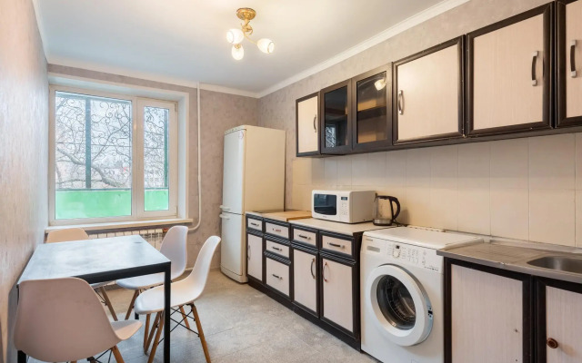 UNO (УНО) на улице Девятая рота 2к1