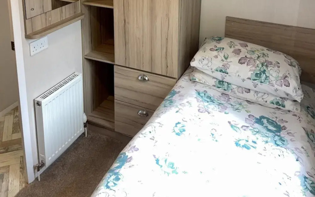 3guest-2bedroom-wifi-tv