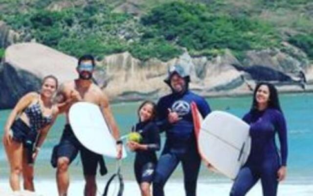 Rio Surf House Hostel e Pousada