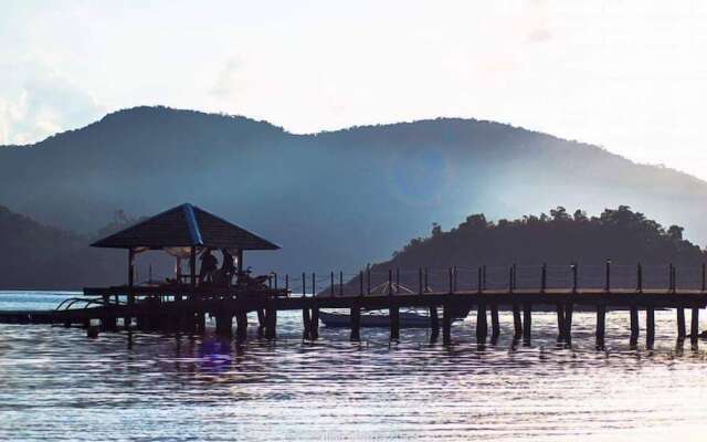 Pangulatan Beach Resort - Dormitory