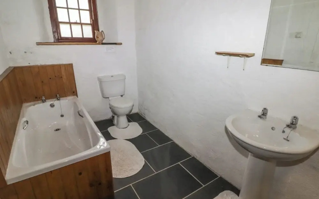 Panteurig Cottage