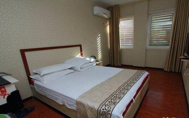 Qufu Shengrun Inn