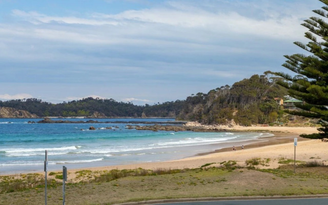 Retreat Beside The Beach - Unit One