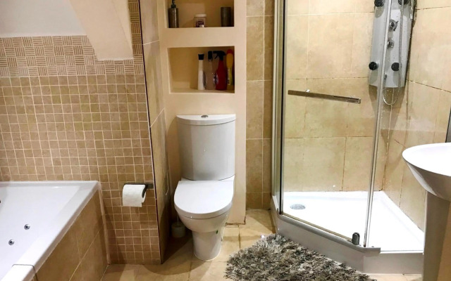 1 Fitzhamon Embankment Apartments Opposite Principality Stadium - Long Stay Offer