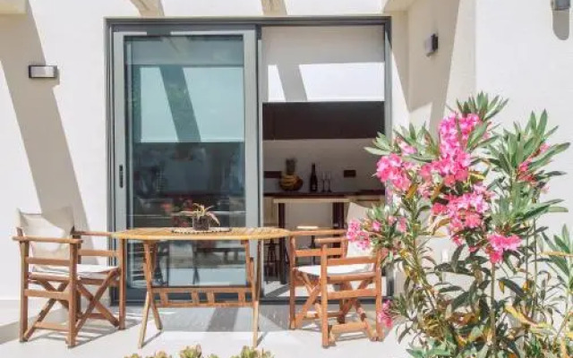 Andromahi Apartments