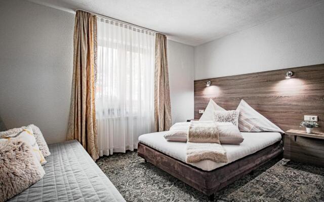 Apartments Leszek Elis 141