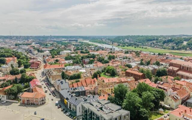 Kaunas Town Hall apartment 5A by URBAN RENT