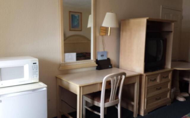 Garden Inn & Suites