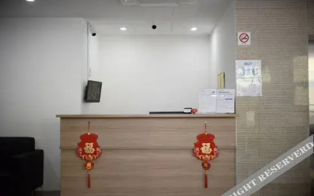 Super 8 Hotel