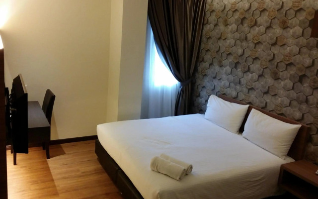 D Elegance Hotel