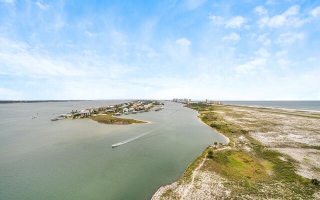 Crd1208 2 Bedroom Condo