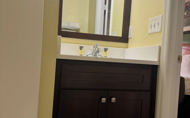 Red Roof Inn & Suites Cleveland, TN