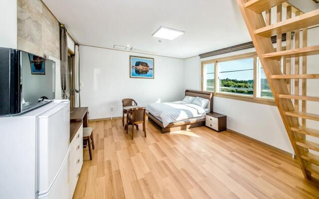 Seogwipo Gaetkeusi Pension