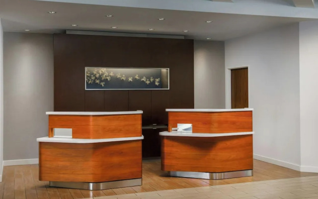 Holiday Inn Hotel Woodland Hills (Warner Ctr)