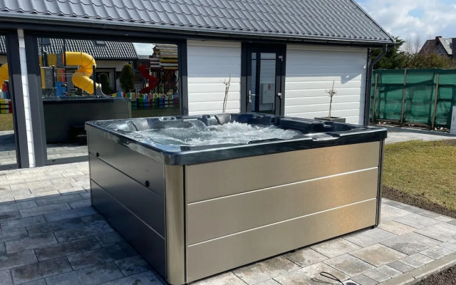 Cottage in Sianozety Near Golden Beach