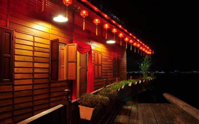 Clan Jetty Heritage Home