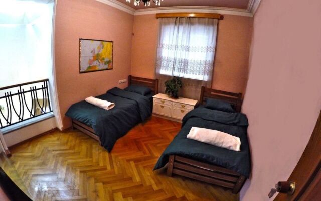 Classical Green Hostel