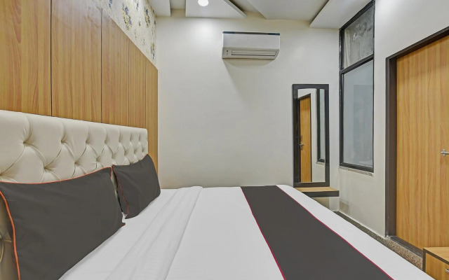 Collection O 86478 Hotel Greenleaf