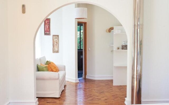 Cascais Cool Hostel Suites & Pool
