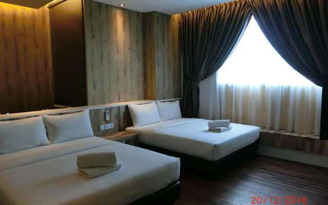 D Elegance Hotel