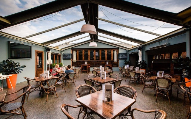 Glenferrie Hotel
