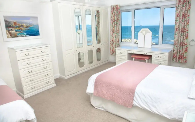 Weymouth Bay Apartment C