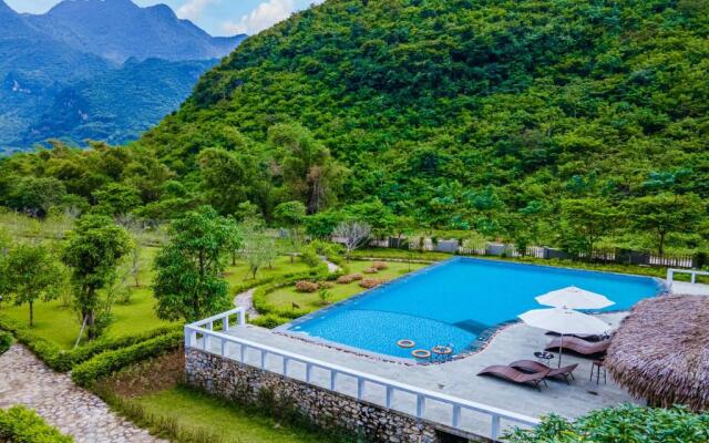 Mai Chau Mountain View Resort