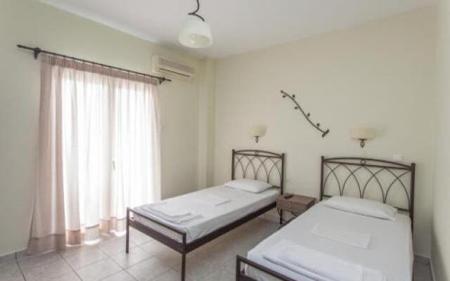 Konstantinos Hotel & Apartments I