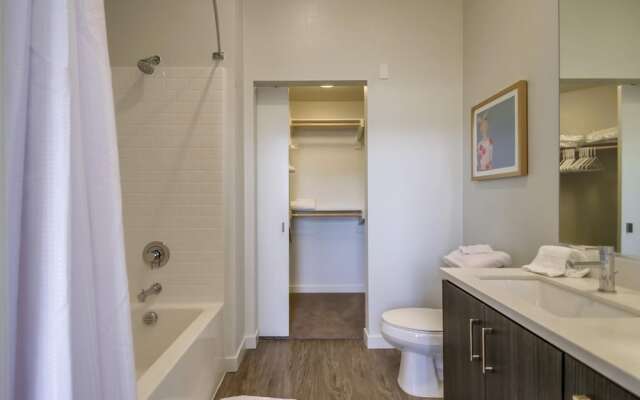 The Luxe Suites of San Marcos