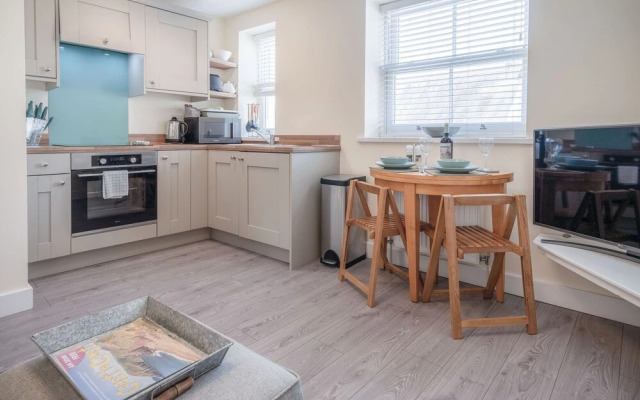 Myrtle - 1 Bedroom Apartment - Saundersfoot