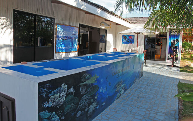 Kawayan Holiday Resort